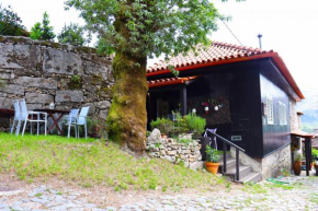 Casa do Carvalho by Gerês Casas
